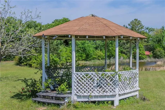 $950,000 | 180 Fcr 797, Donie, TX 75838