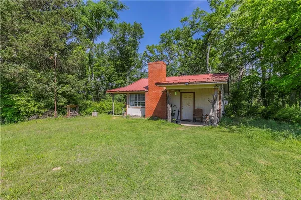 $899,000 | 180 Fcr 797, Donie, TX 75838