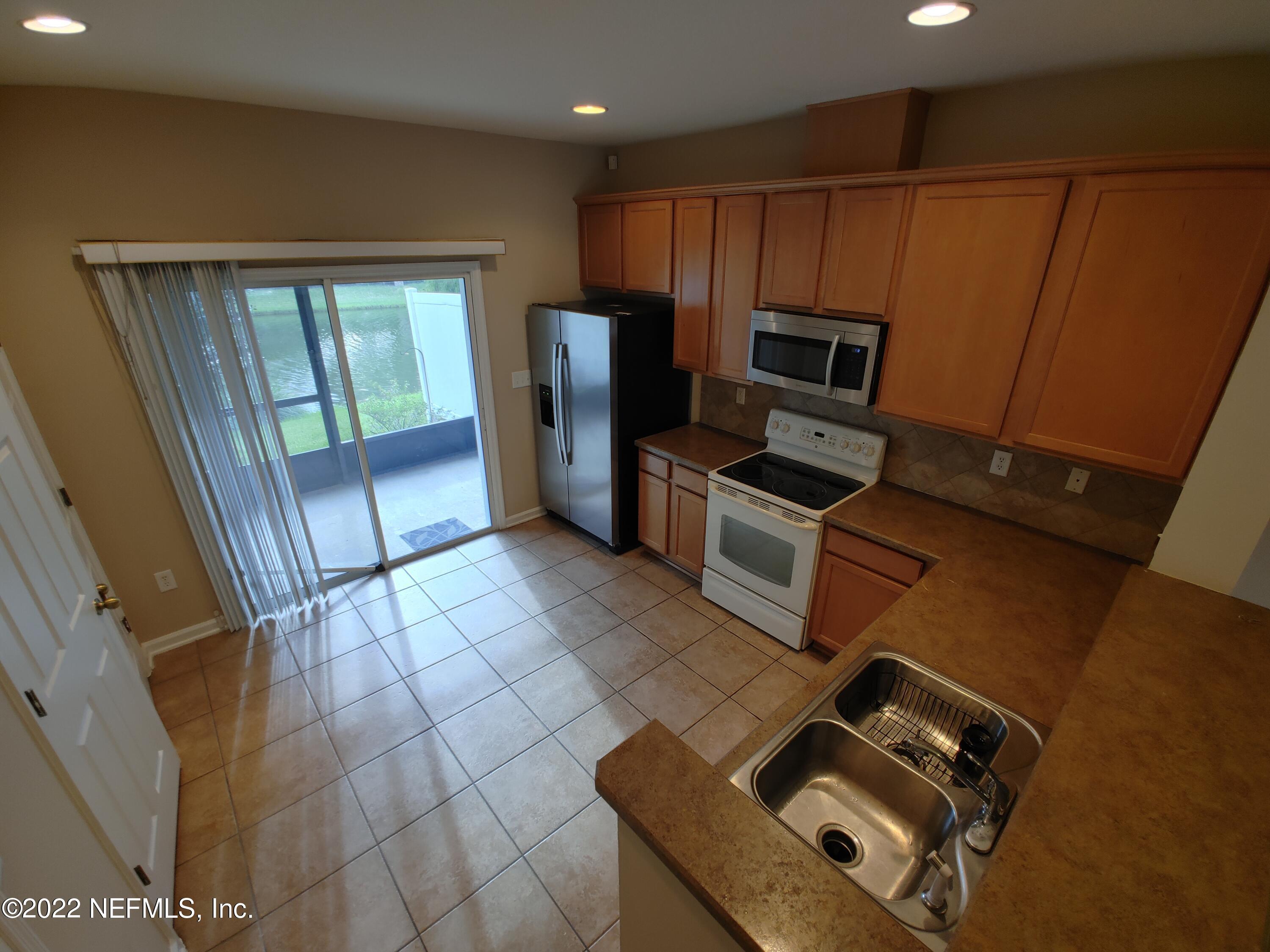 13066 Shallowater Road Jacksonville, FL 32258 - Photo 8 of 18 20220927_170706_HDR