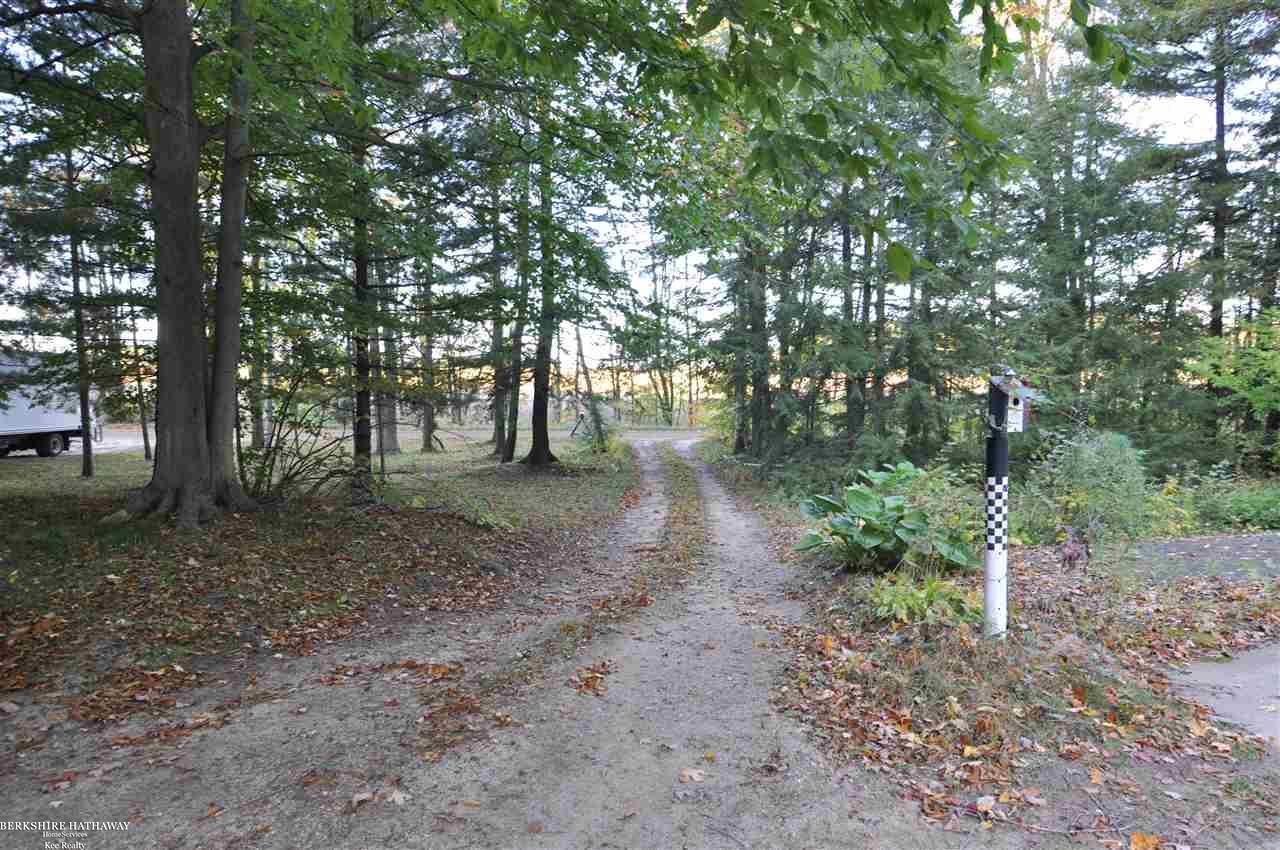 6210 Klam Road Otter Lake, MI 48464 - Photo 16 of 20 50008409-15.JPG