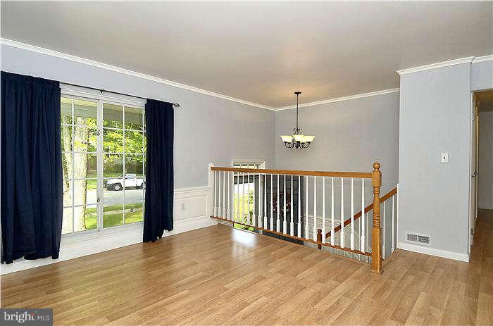 961 Shirley Manor Road Reisterstown, MD 21136 - Photo 1 of 13 Living Room