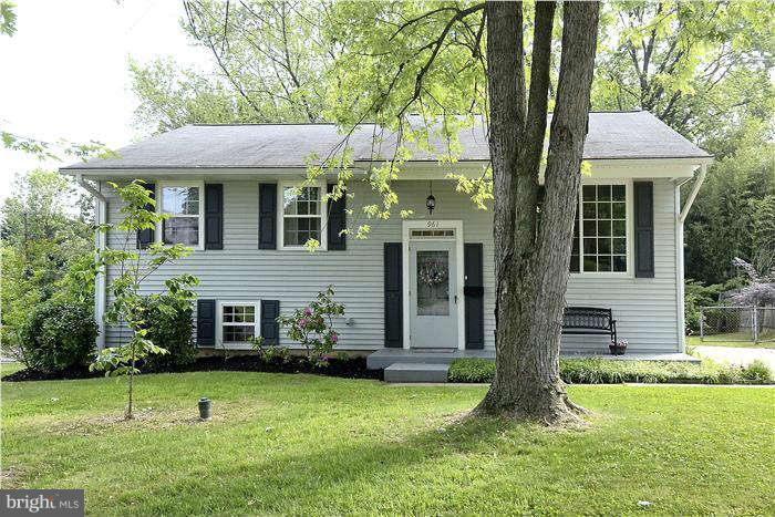 961 Shirley Manor Road Reisterstown, MD 21136 - Photo 12 of 13 Exterior (Front)