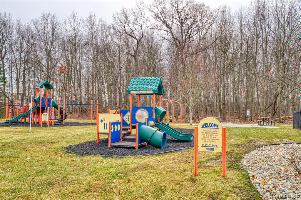 4281 Hampton Ridge Boulevard, Unit 149 Howell, MI 48843 - Photo 26 of 26
