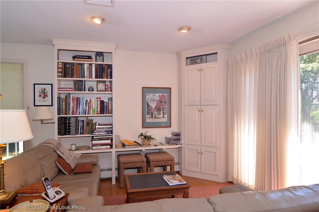 201 Torrey Road South Kingstown, RI 02879 - Photo 11 of 20 Gallery Image 11
