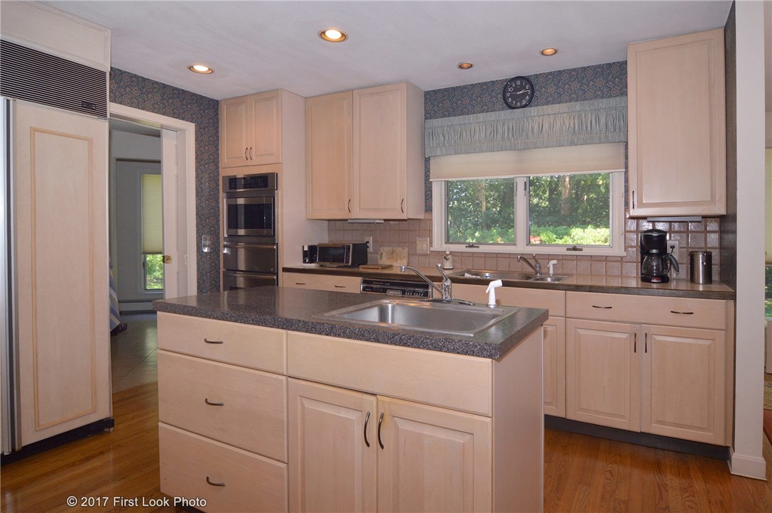 201 Torrey Road South Kingstown, RI 02879 - Photo 13 of 20 Gallery Image 13