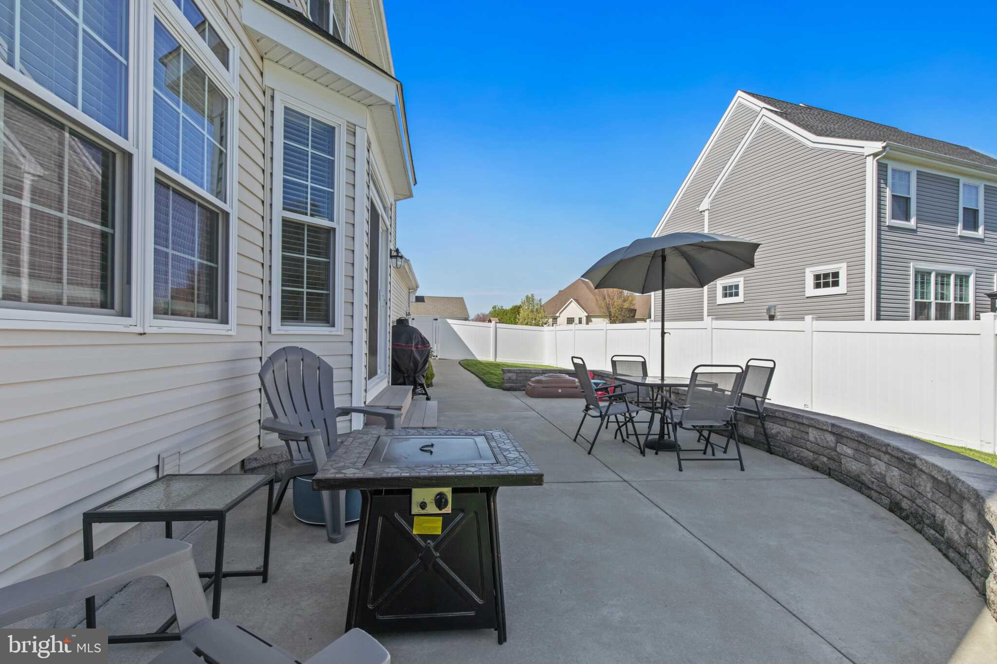 648 Belgian Way Lititz, PA 17543 - Photo 15 of 38