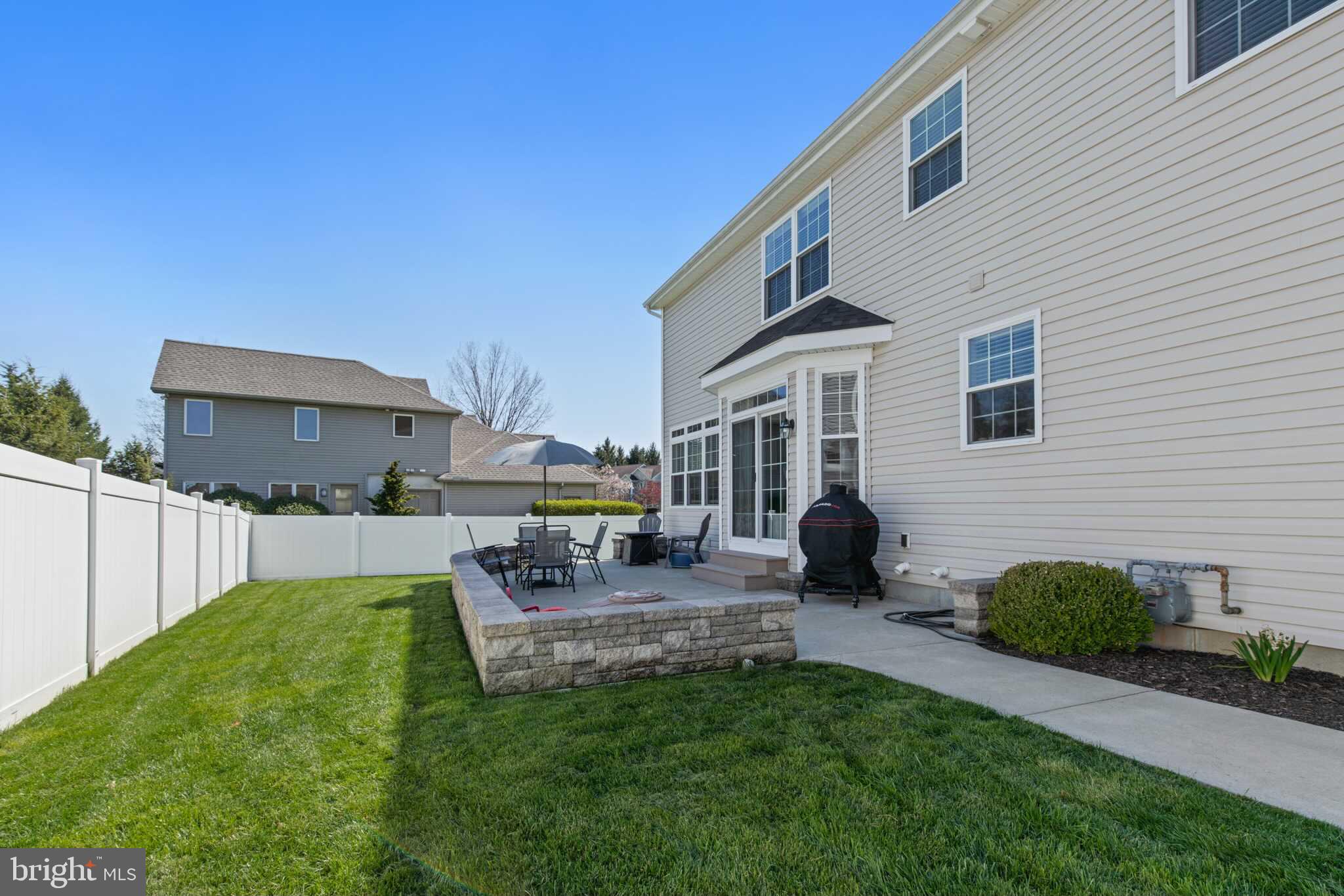 648 Belgian Way Lititz, PA 17543 - Photo 17 of 38
