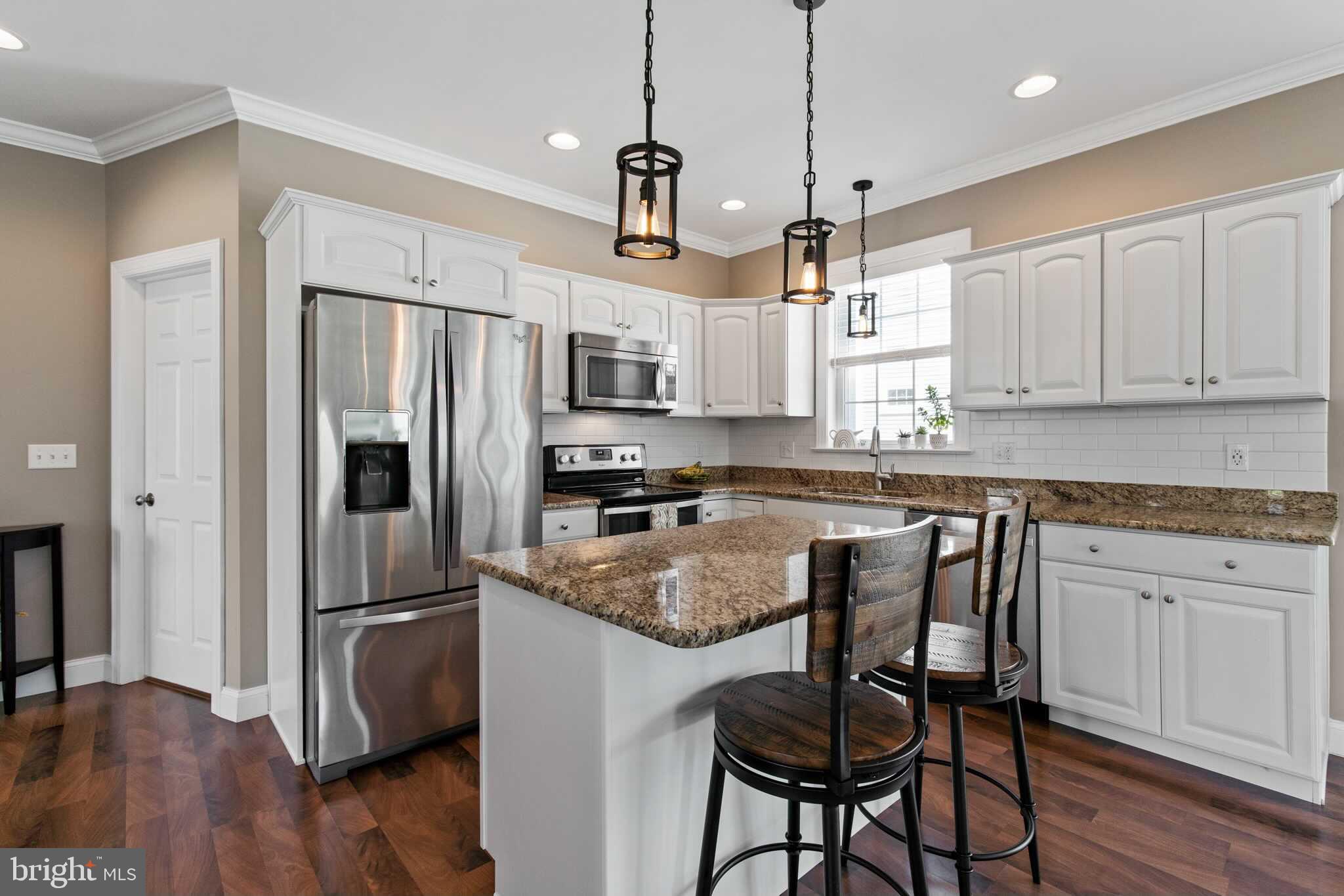 648 Belgian Way Lititz, PA 17543 - Photo 6 of 38