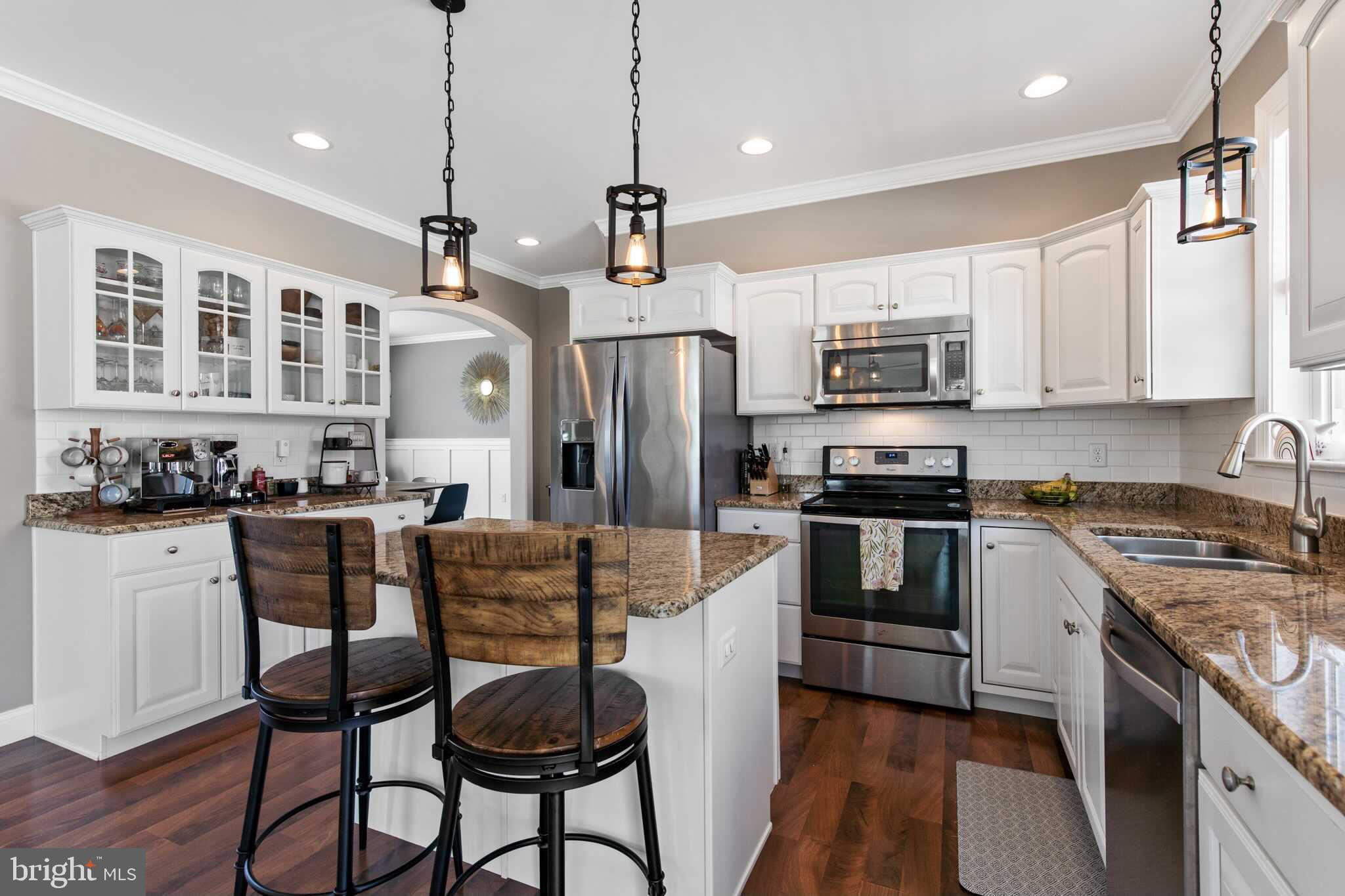 648 Belgian Way Lititz, PA 17543 - Photo 7 of 38