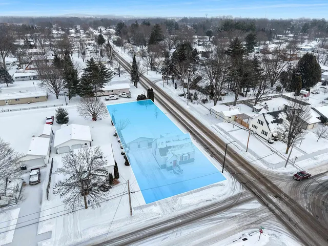 $210,000 | 944 South Evergreen Street, Shawano, WI 54166