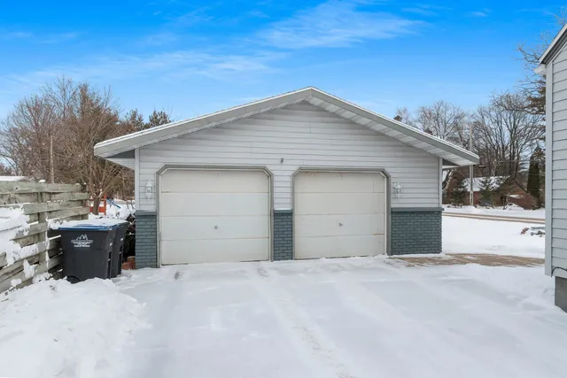 $210,000 | 944 South Evergreen Street, Shawano, WI 54166
