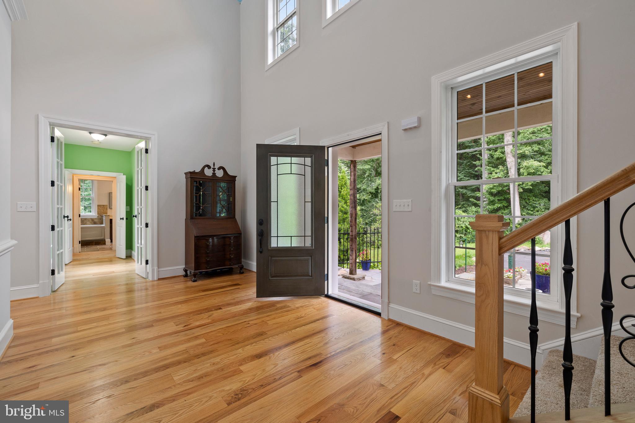 3000 Shepperd Road Monkton, MD 21111 - Photo 5 of 34 a view of an entryway with wooden floor and a livingroom