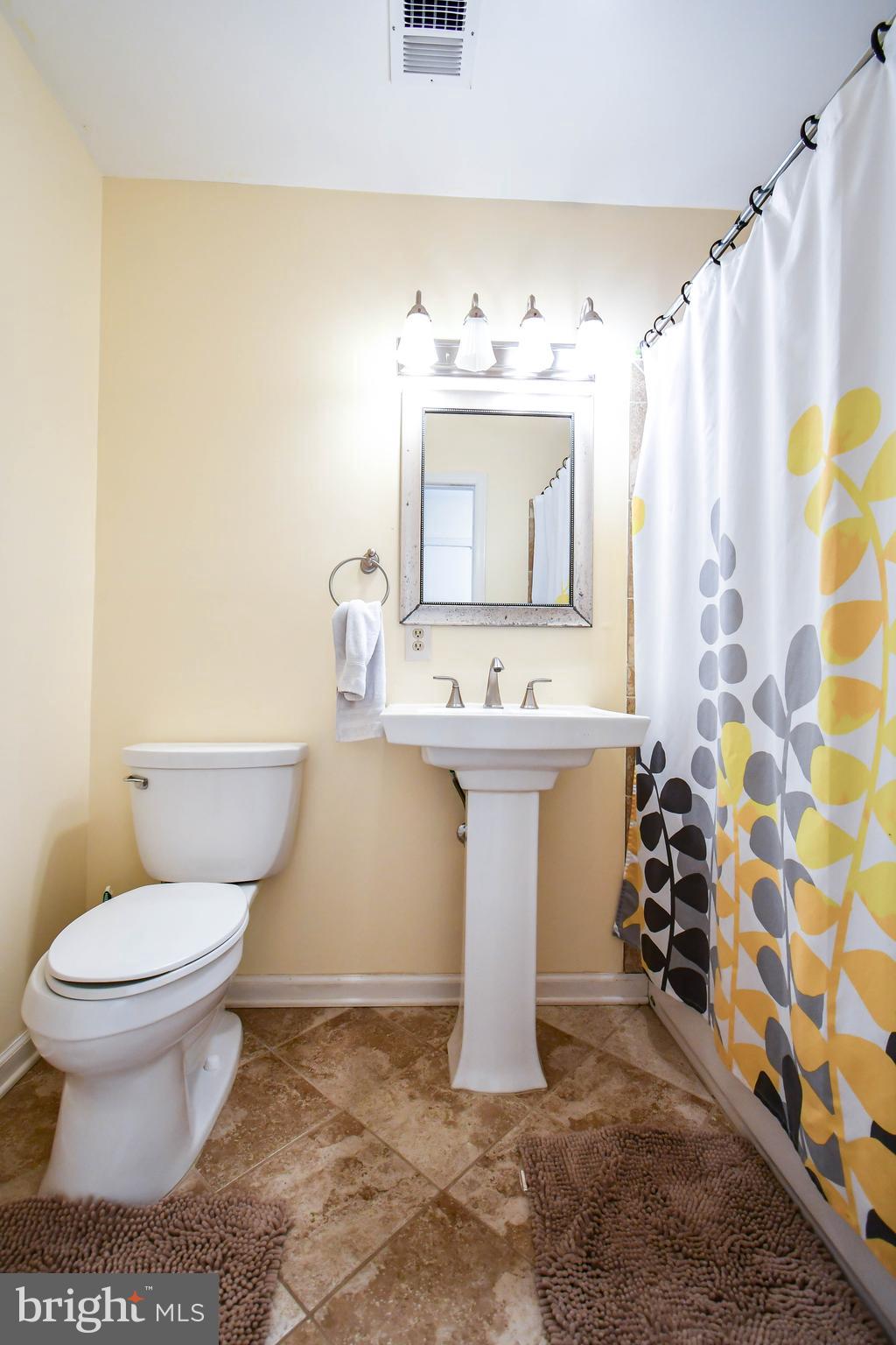 10167 Marshall Pond Road Burke, VA 22015 - Photo 28 of 43 Gallery Image 28