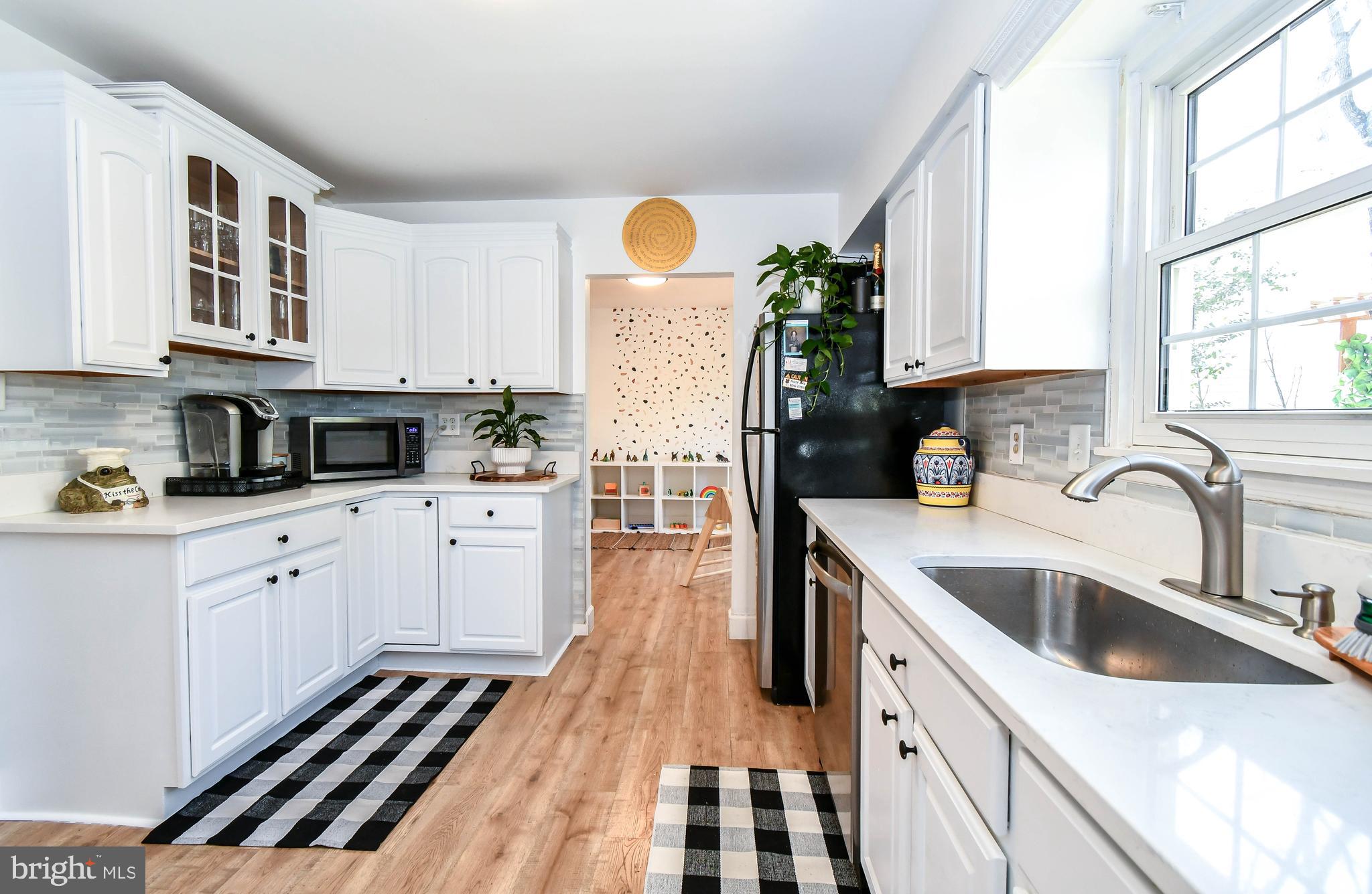 10167 Marshall Pond Road Burke, VA 22015 - Photo 5 of 43 Gallery Image 5