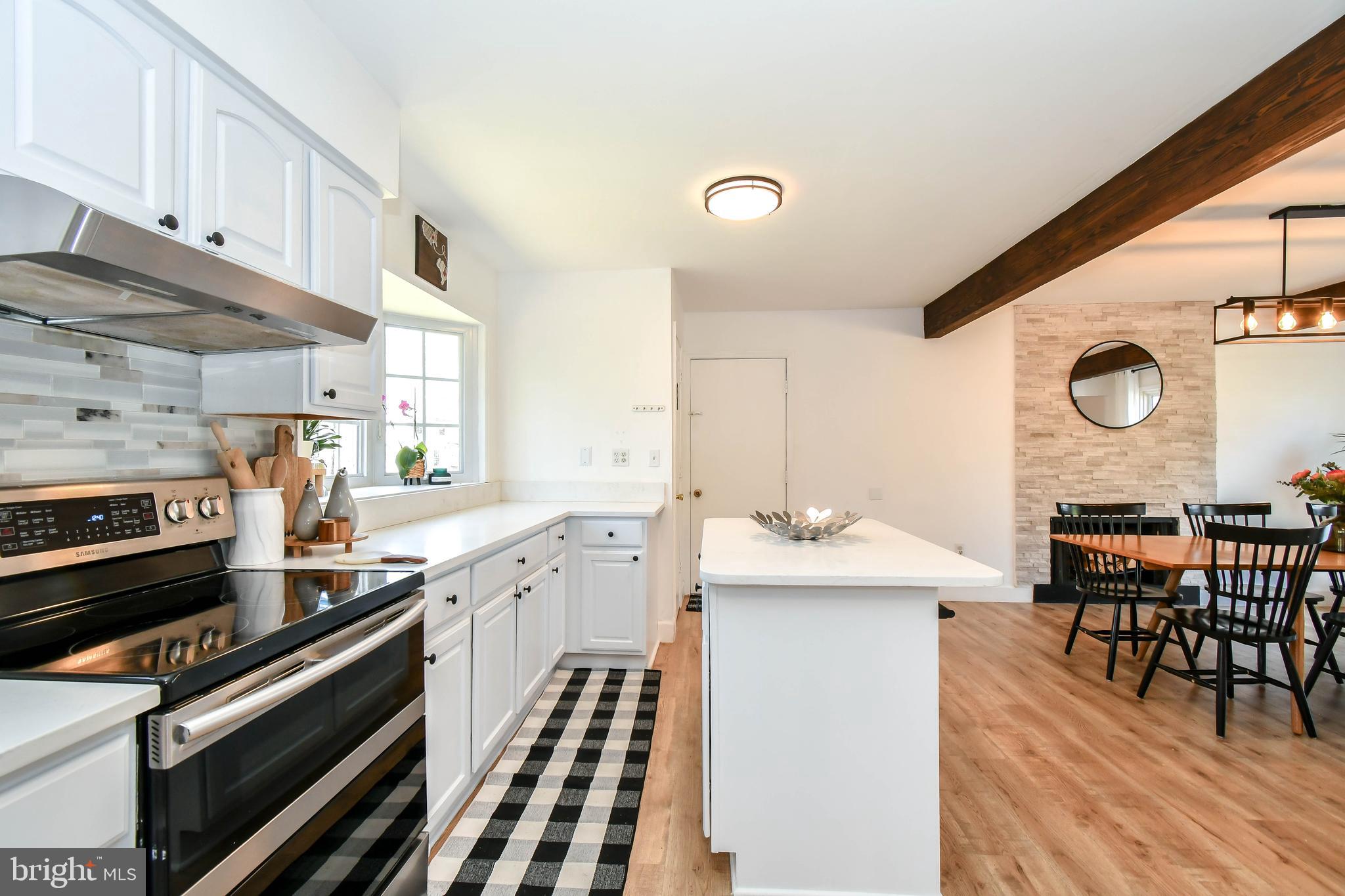 10167 Marshall Pond Road Burke, VA 22015 - Photo 10 of 43 Gallery Image 10