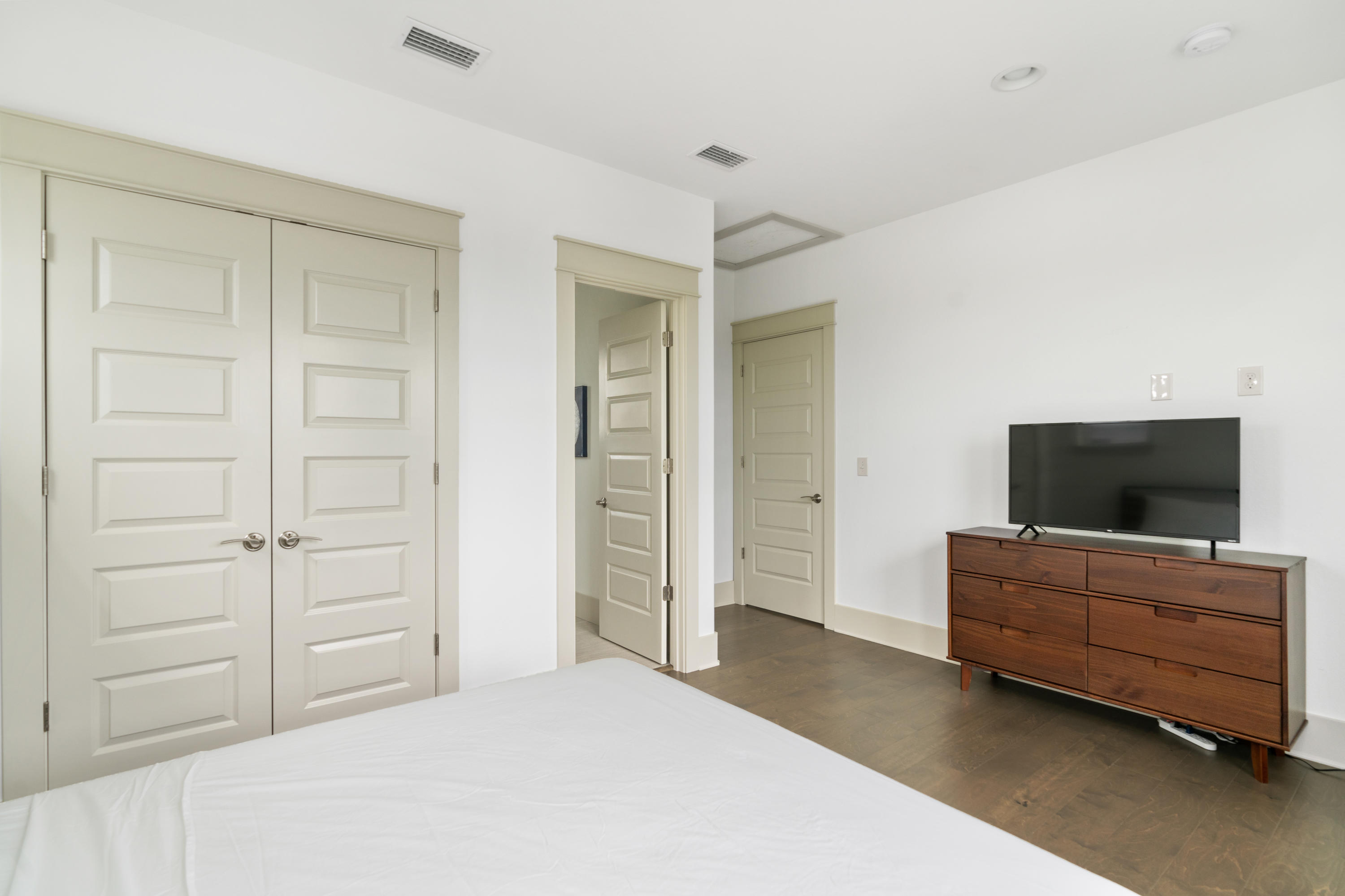275 Gulfview Circle Santa Rosa Beach, FL 32459 - Photo 26 of 47 a living room with furniture and flat screen tv