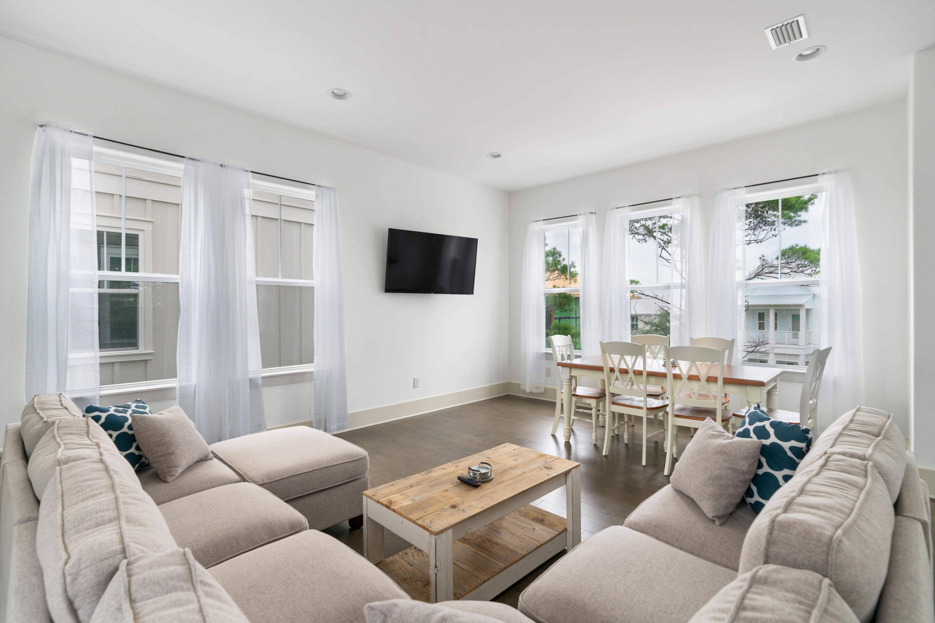 275 Gulfview Circle Santa Rosa Beach, FL 32459 - Photo 5 of 47 a living room with furniture and a large window