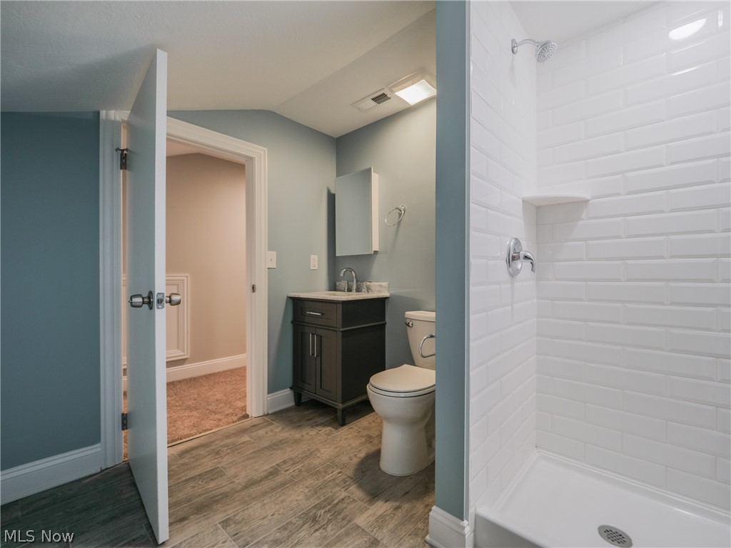 2796 Coleridge Road Cleveland, OH 44118 - Photo 32 of 35