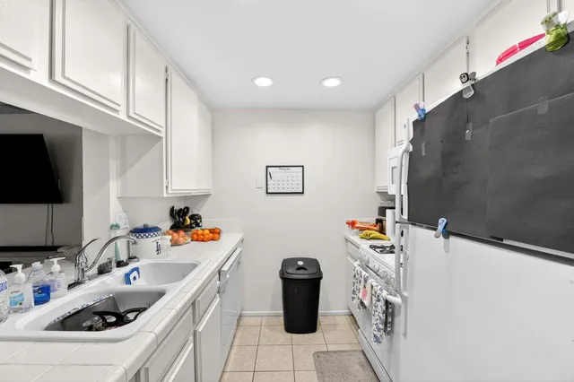 $920,000 | 48304 Stewart Drive, Unit J14, Indio, CA 92201