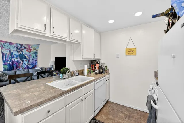 $920,000 | 48304 Stewart Drive, Unit J14, Indio, CA 92201