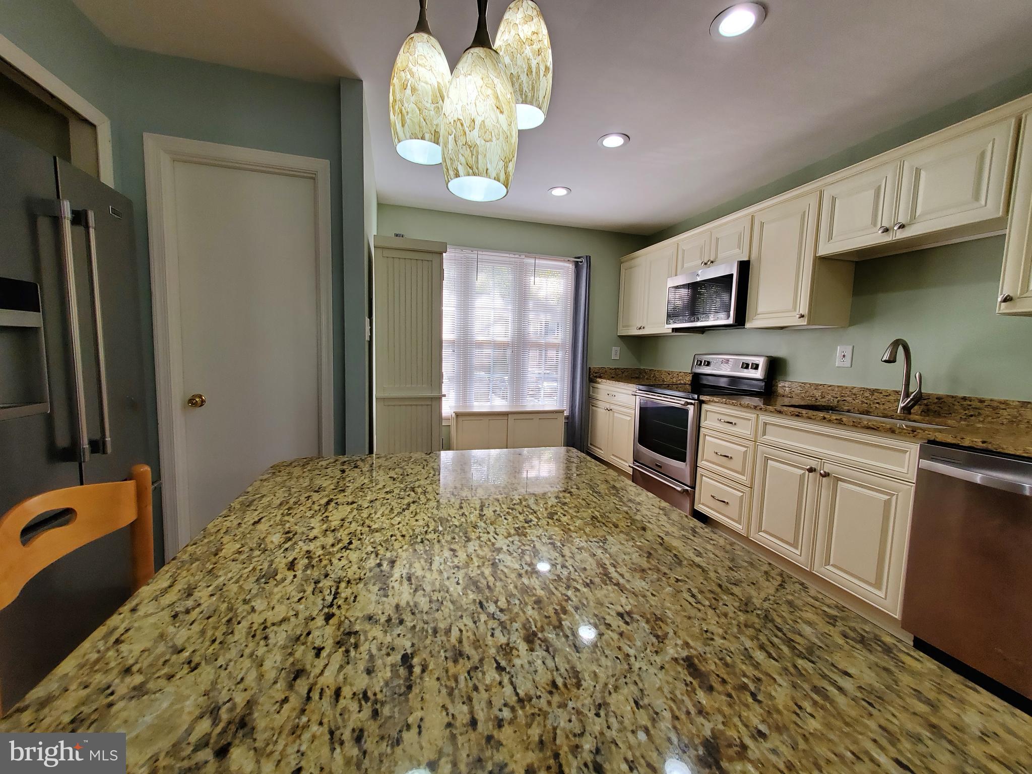 5628 Kirkham Court Springfield, VA 22151 - Photo 9 of 34 Gallery Image 9