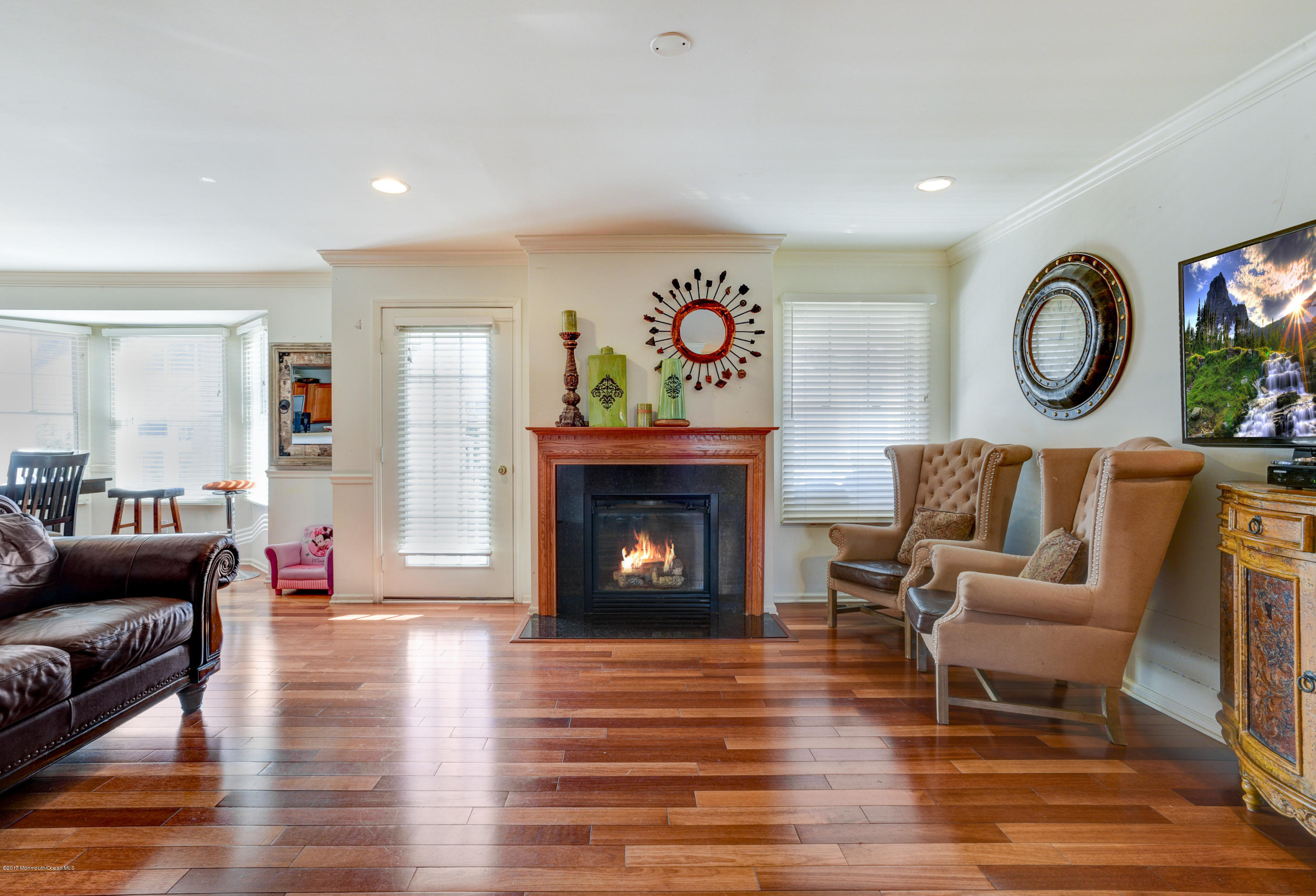 9 Raritan Reach Road, Unit 5 South Amboy, NJ 08879 - Photo 5 of 23 005_Living Room