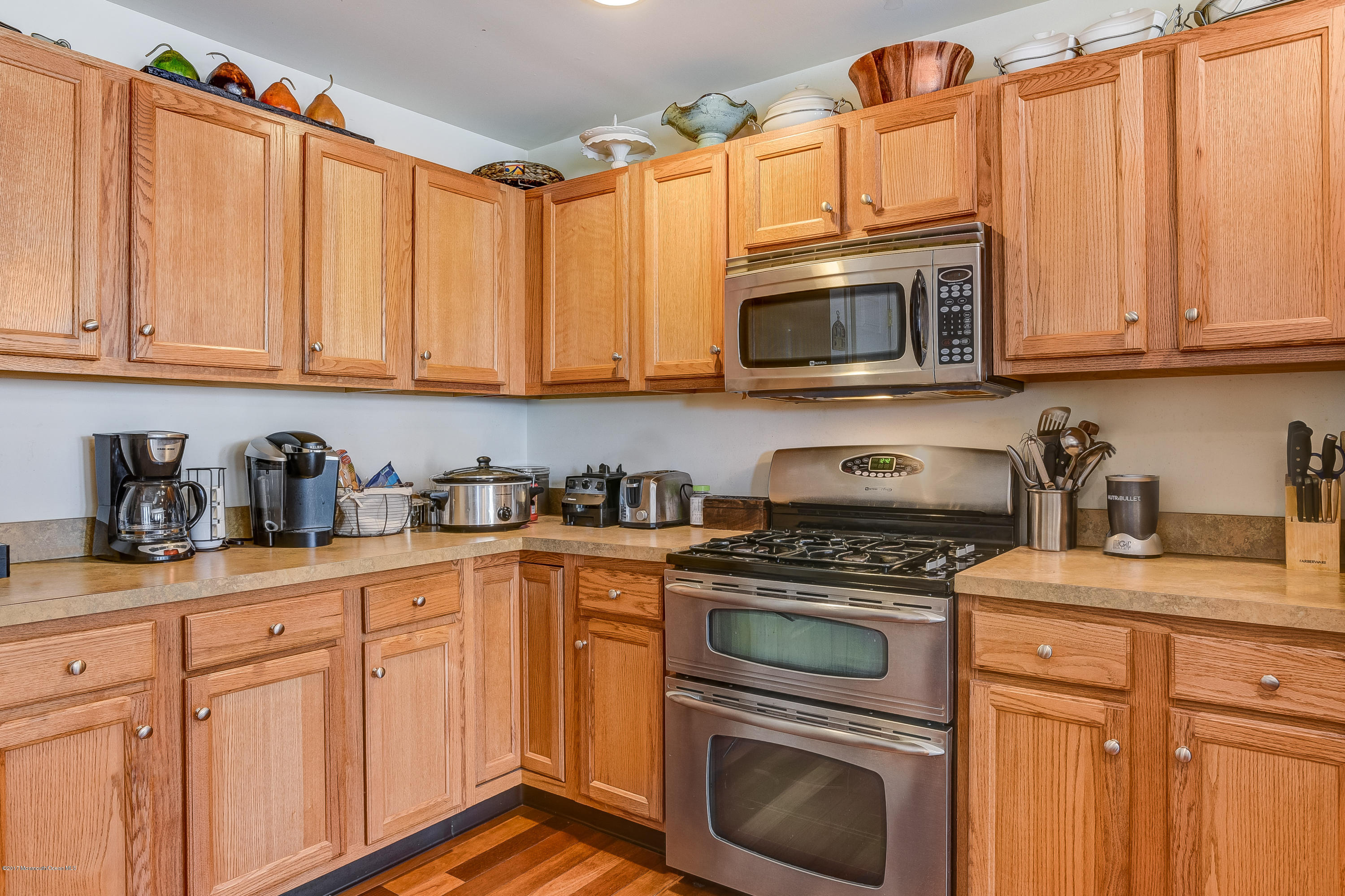 9 Raritan Reach Road, Unit 5 South Amboy, NJ 08879 - Photo 10 of 23 010_Kitchen