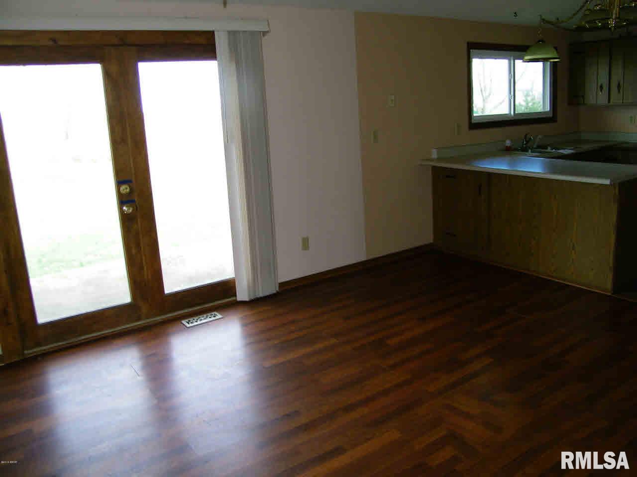 514 Hardacre Road Salem, IL 62881 - Photo 2 of 12