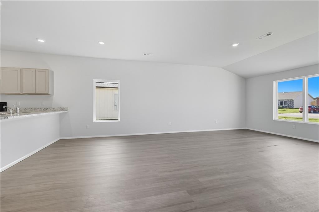 20846 Starside Street Edgerton, KS 66021 - Photo 7 of 18