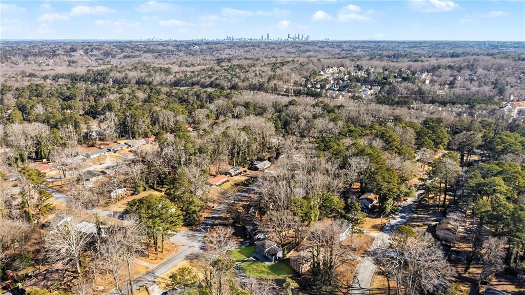 1918 Valley Ridge Drive Southwest Atlanta, GA 30331 - Photo 12 of 60