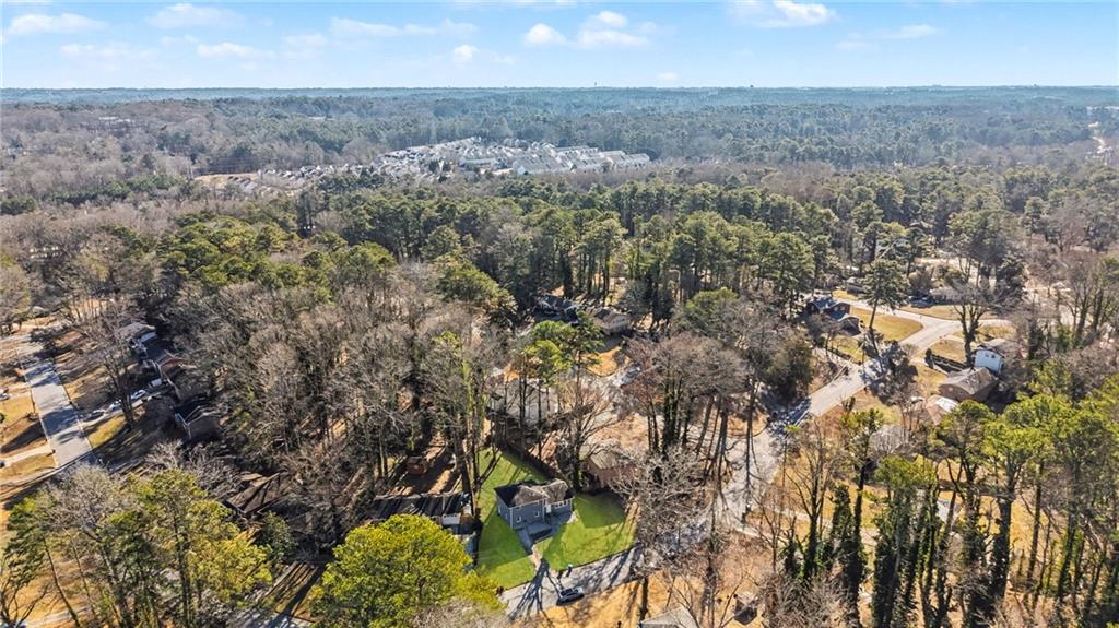 1918 Valley Ridge Drive Southwest Atlanta, GA 30331 - Photo 13 of 60