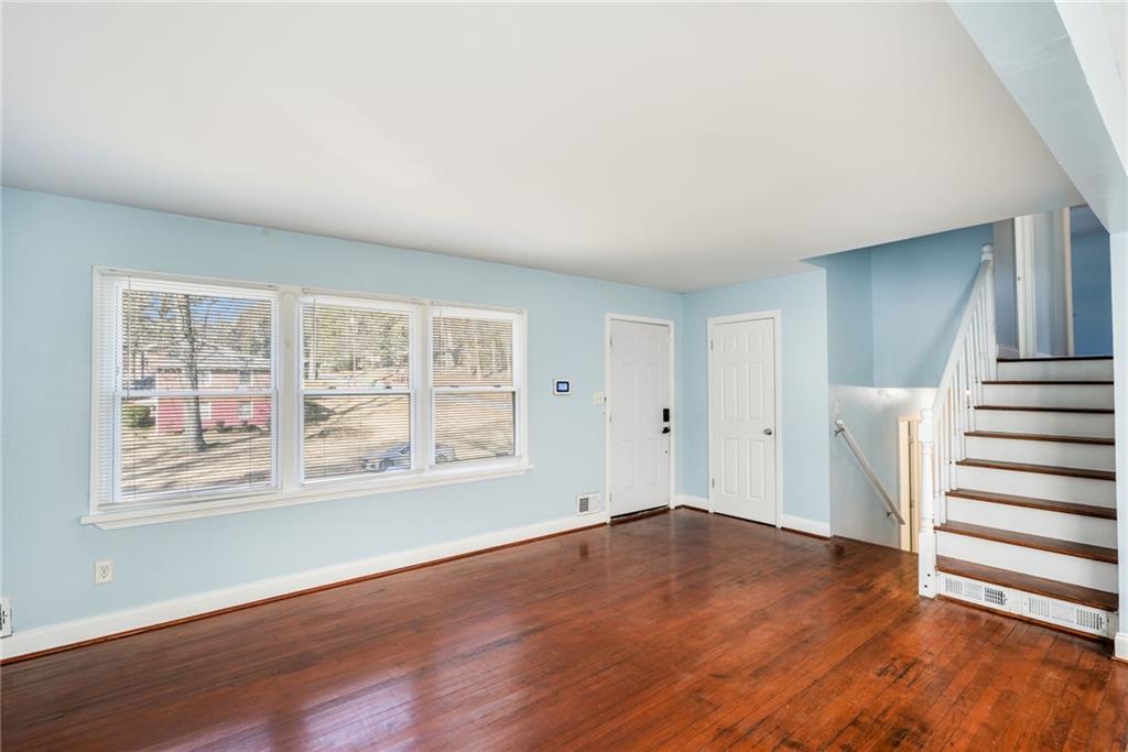 1918 Valley Ridge Drive Southwest Atlanta, GA 30331 - Photo 17 of 60