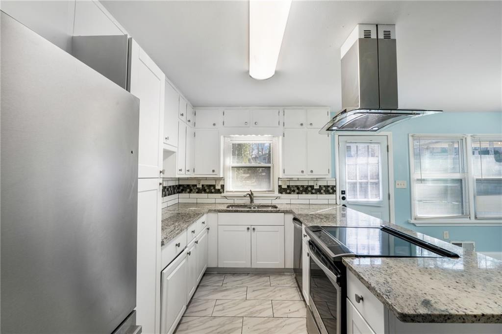 1918 Valley Ridge Drive Southwest Atlanta, GA 30331 - Photo 29 of 60