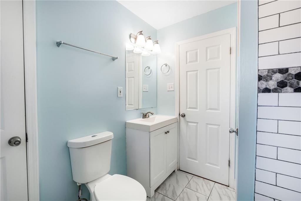 1918 Valley Ridge Drive Southwest Atlanta, GA 30331 - Photo 32 of 60