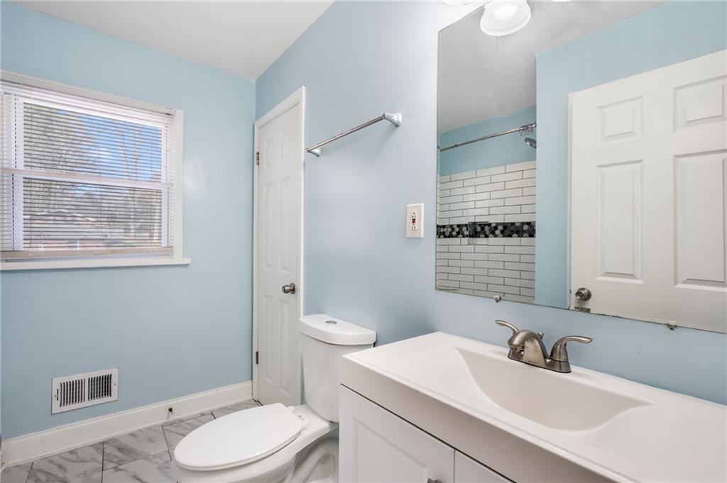 1918 Valley Ridge Drive Southwest Atlanta, GA 30331 - Photo 33 of 60