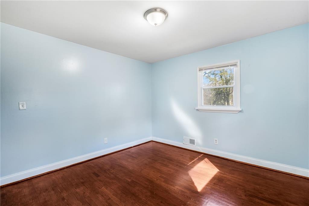 1918 Valley Ridge Drive Southwest Atlanta, GA 30331 - Photo 48 of 60