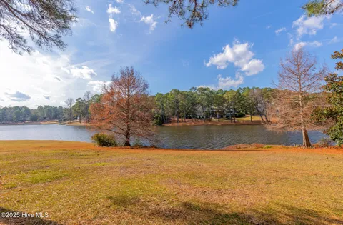 $640,000 | 17 Royal Dornoch Lane, Pinehurst, NC 28374