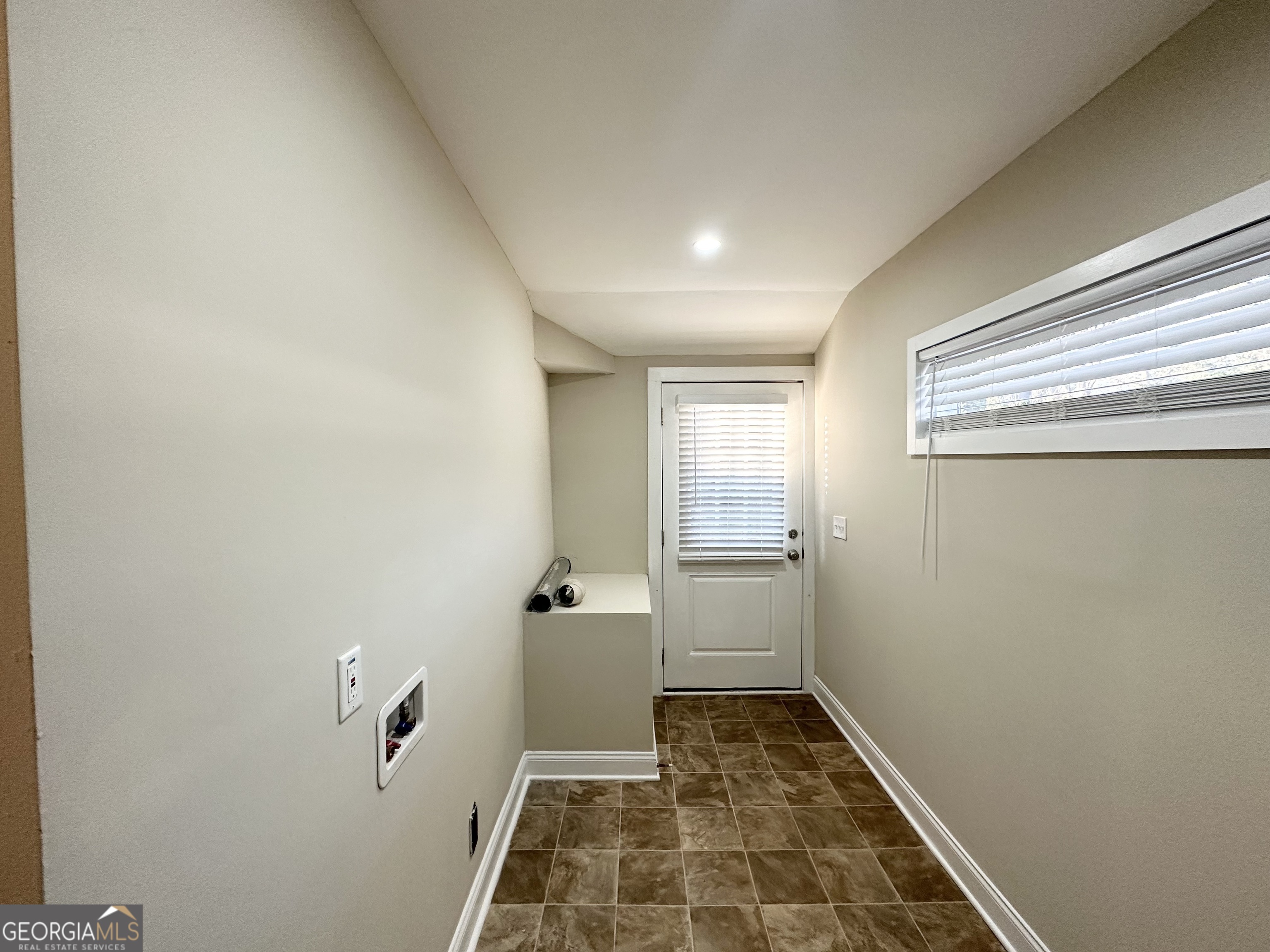 1996 Meadow Lane Decatur, GA 30032 - Photo 12 of 13 a view of bathroom