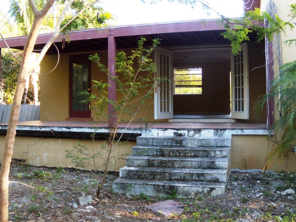 covered back porch
