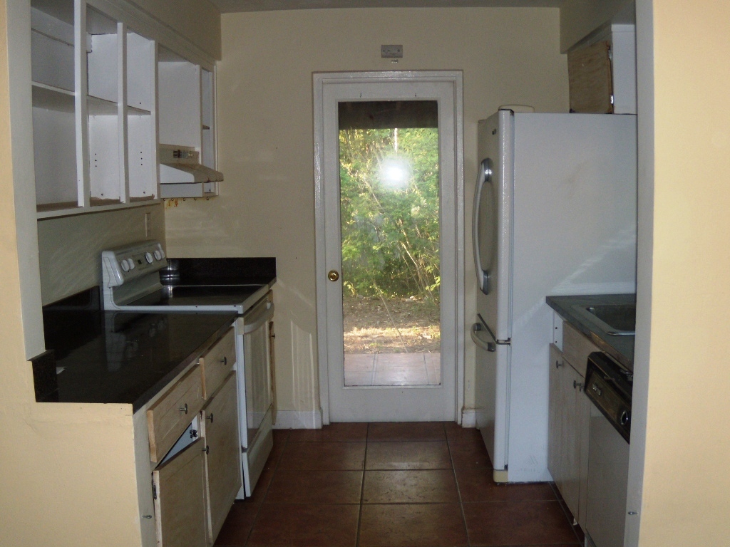 kitchen & door to covered porch