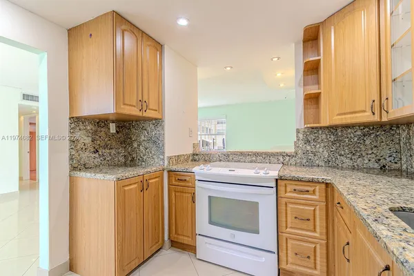$2,700 | 121 Golden Isles Drive, Unit 201, Hallandale Beach, FL 33009