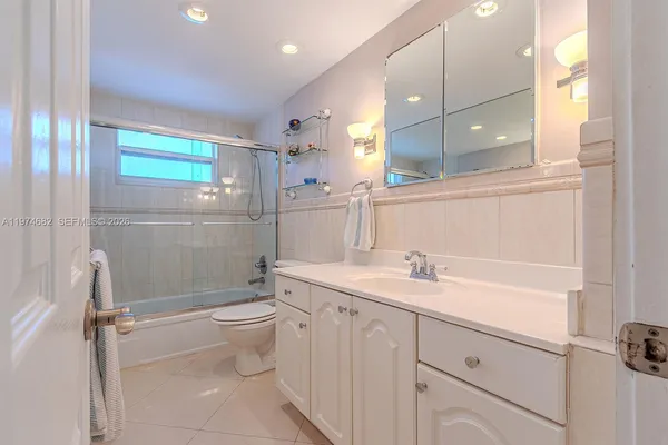 $2,700 | 121 Golden Isles Drive, Unit 201, Hallandale Beach, FL 33009