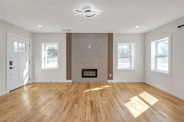 $2,190 | 1427 Lorenzo Drive Southwest, Atlanta, GA 30310