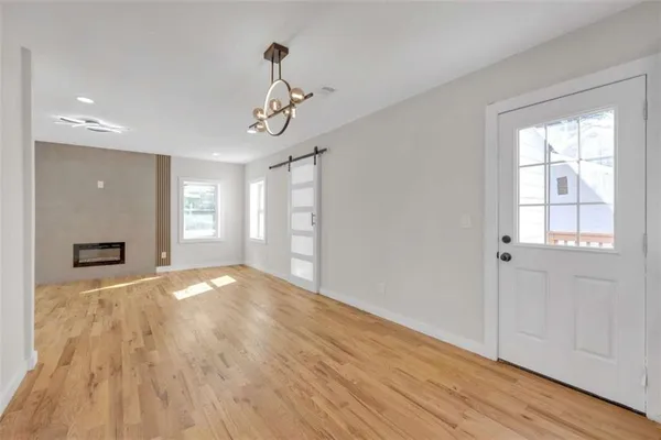 $2,190 | 1427 Lorenzo Drive Southwest, Atlanta, GA 30310