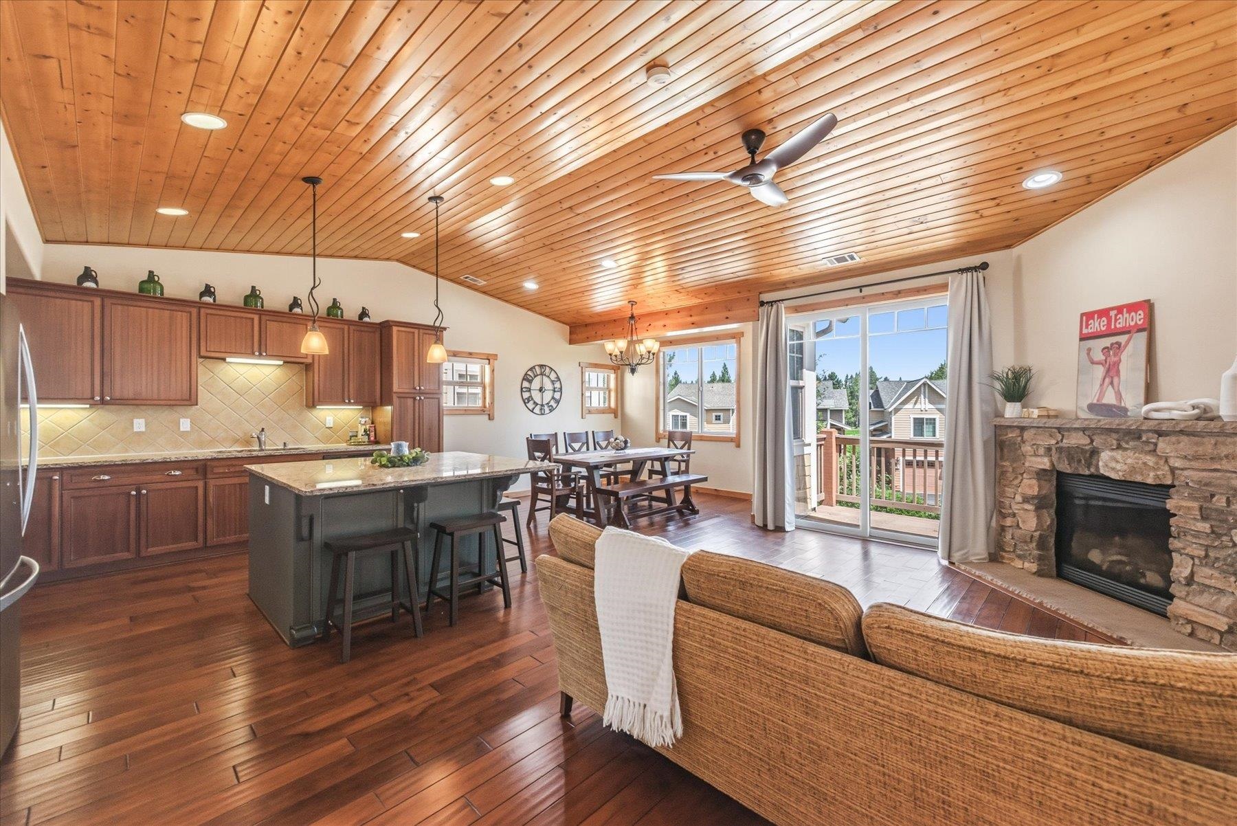 11357 Brockway Road Truckee, CA 96161 - Photo 5 of 28 Gallery Image 5