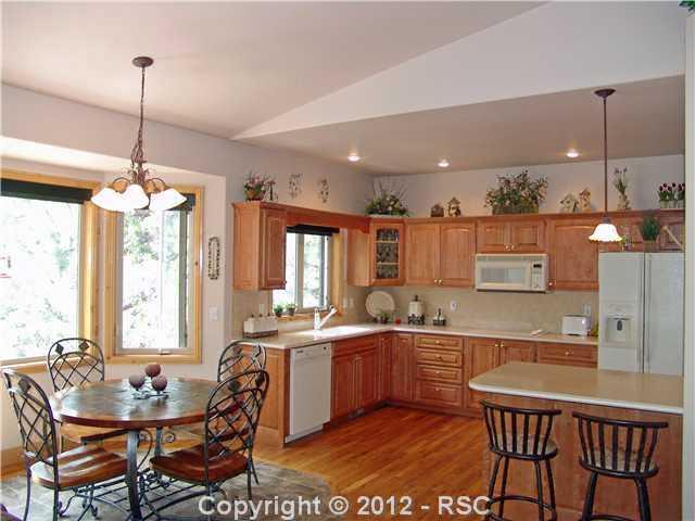 18220 Bakers Farm Road Colorado Springs, CO 80908 - Photo 6 of 16 Gallery Image 6