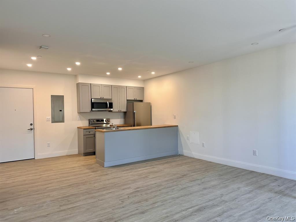 362 West Merrick Road, Unit 105 Valley Stream, NY 11580 - Photo 2 of 7 Gallery Image 2