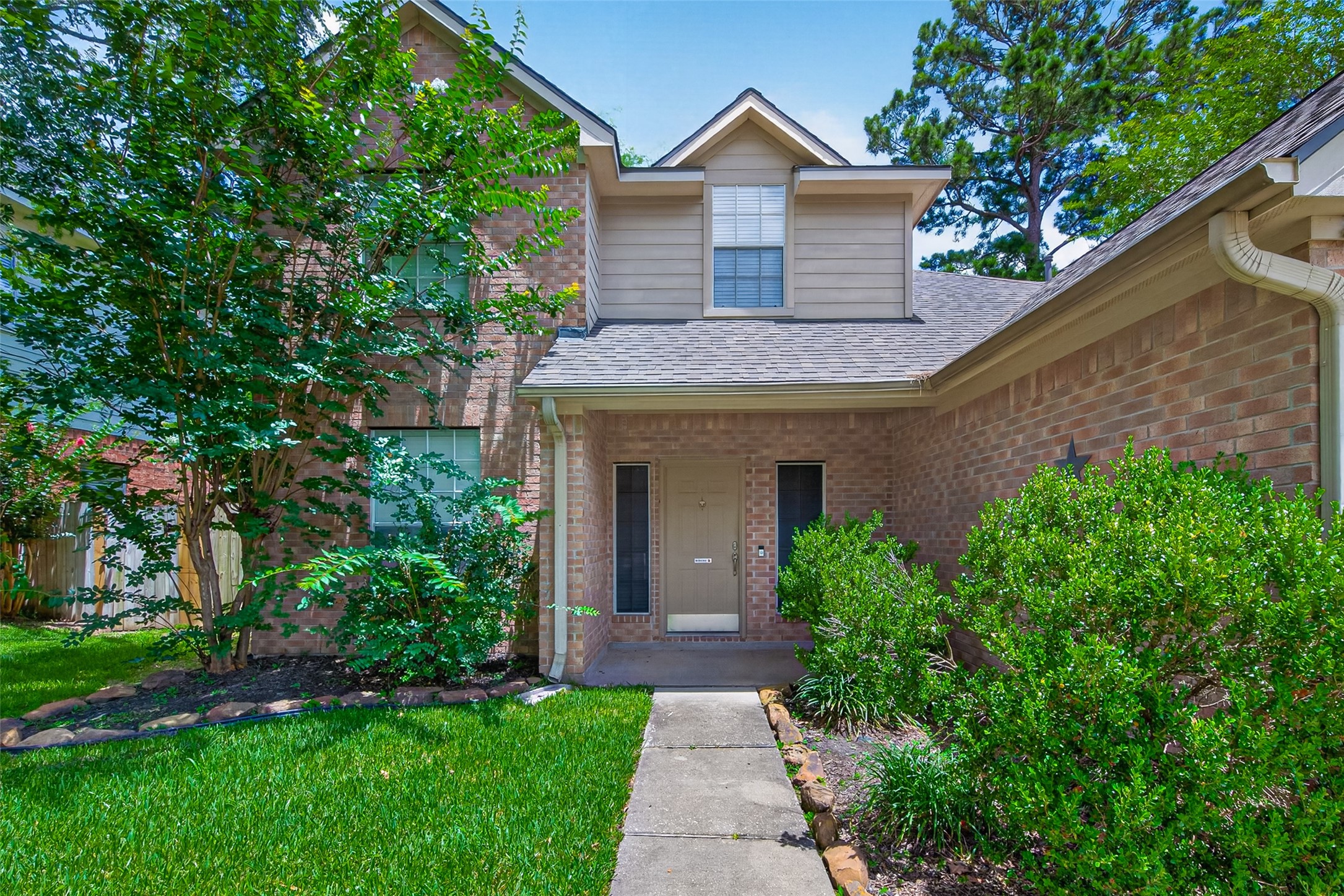 232 Doncaster Street Conroe, TX 77303 - Photo 3 of 46