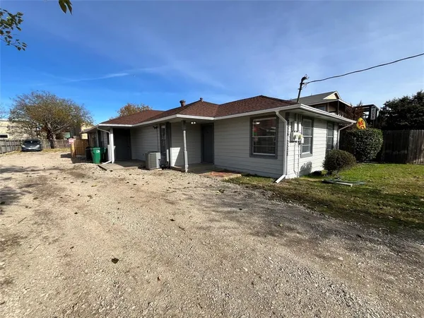 $1,250 | 2526 Louise Street, Unit A, Denton, TX 76201