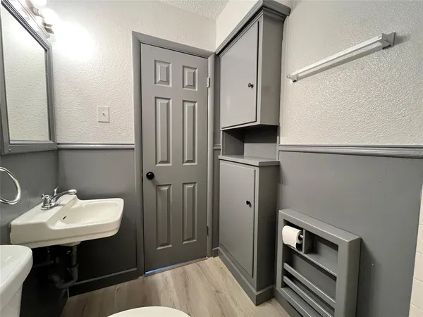 $1,250 | 2526 Louise Street, Unit A, Denton, TX 76201
